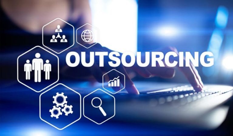 công ty outsource là gì