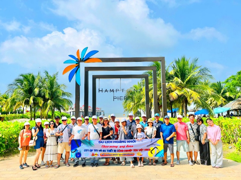 Du lịch theo tour